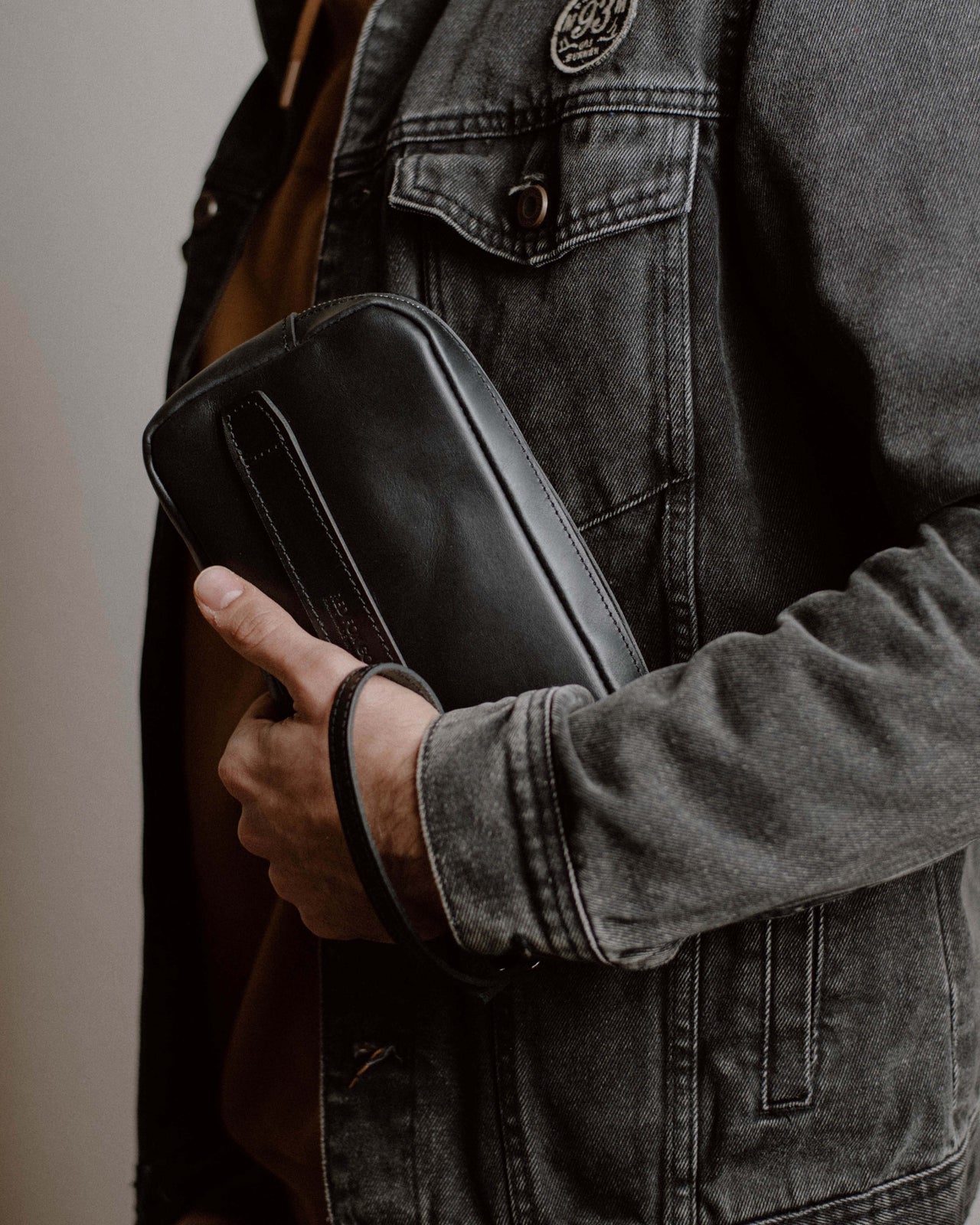 Clutch Bag II Black (Italian Waxy Cowhide)